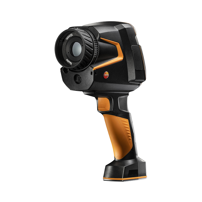 Testo 883 Thermal Imager with the Lens facing forwards and slightly to the left. 