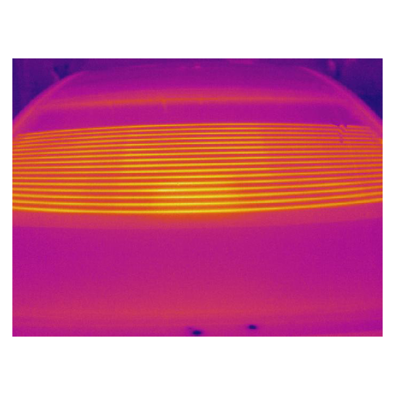 Thermal image of the car's rear-window showing functional heating.