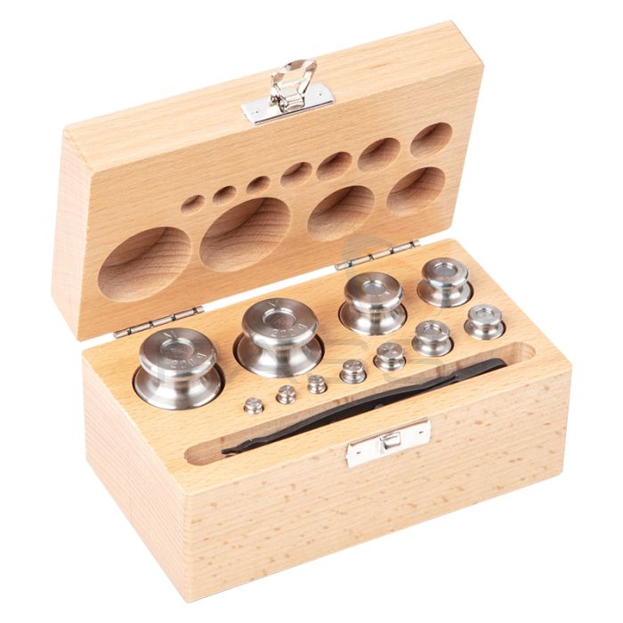 Kern 354-04 Weight Set, M2, Knob, Stainless Steel Fine Turned (OIML), in Wooden Case, 1 g - 200 g
