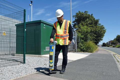 Radiodetection Super C.A.T4+ Locator in action.