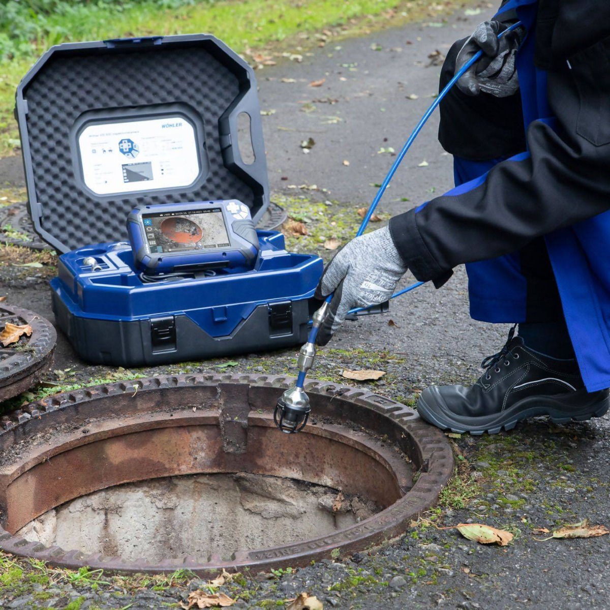 Wöhler VIS 500 Inspection Camera INT going down a drain.